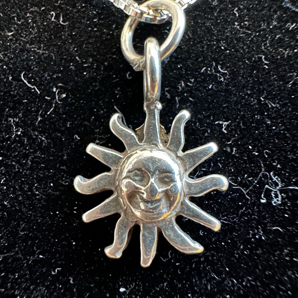 925 Sterling Silver Sun Pendant Necklace